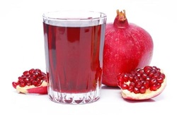 Pomegranate Juice Manufacturer Supplier Wholesale Exporter Importer Buyer Trader Retailer in Hyderabad Andhra Pradesh India